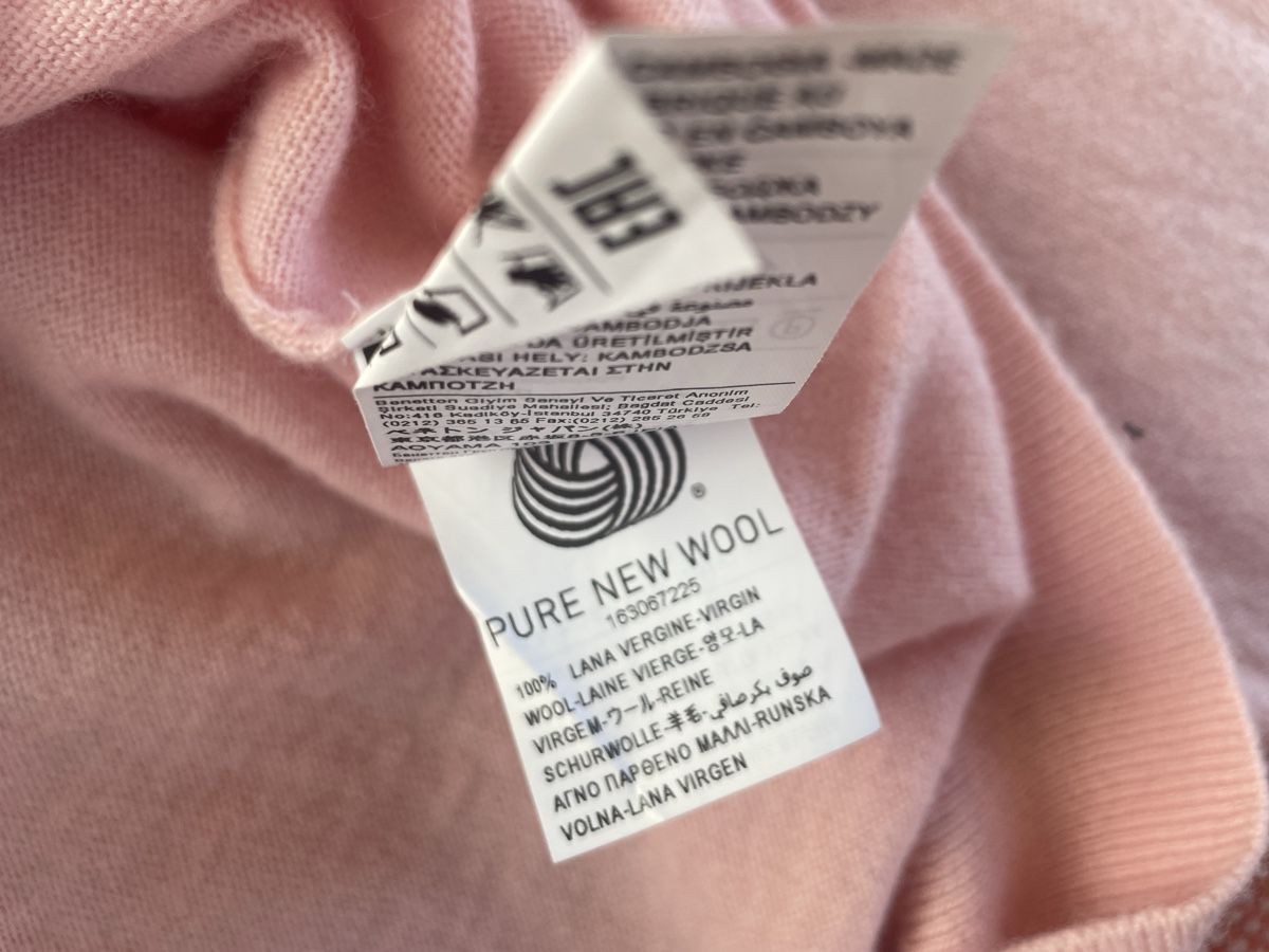 Benetton wool 100% pull /only one time use (D'occasion) à Genève pour ...