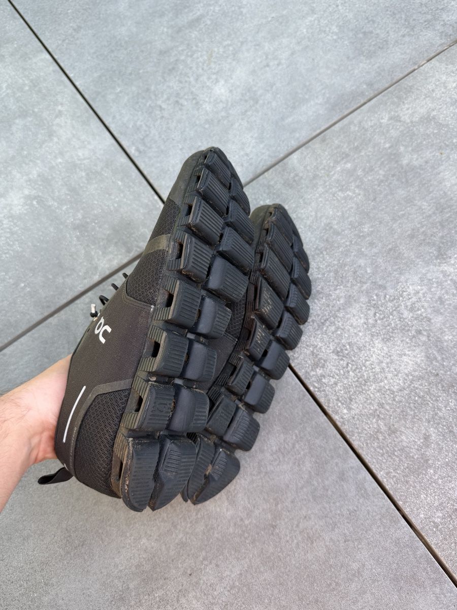 On Herrenschuhe: ON Cloud Waterproof Gr. 42.5 Schwarz – Gebraucht aus Möhlin von romano19 2
