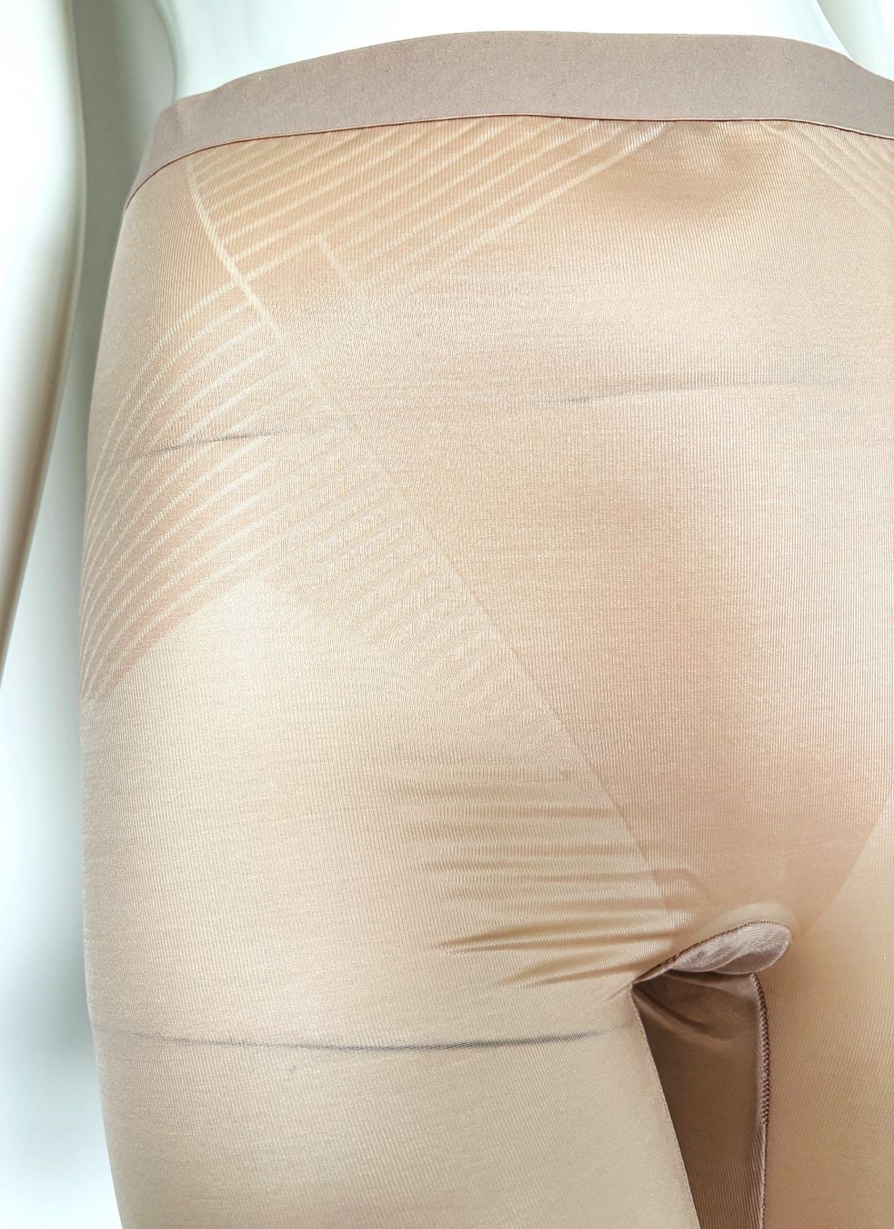 Spanx Altra biancheria intima: Spanxs Shaper thintincts 2.0 - EU M - NEU – Nuovo (secondo la descrizione) da Bottmingen venduto da Merkur_Basel 1