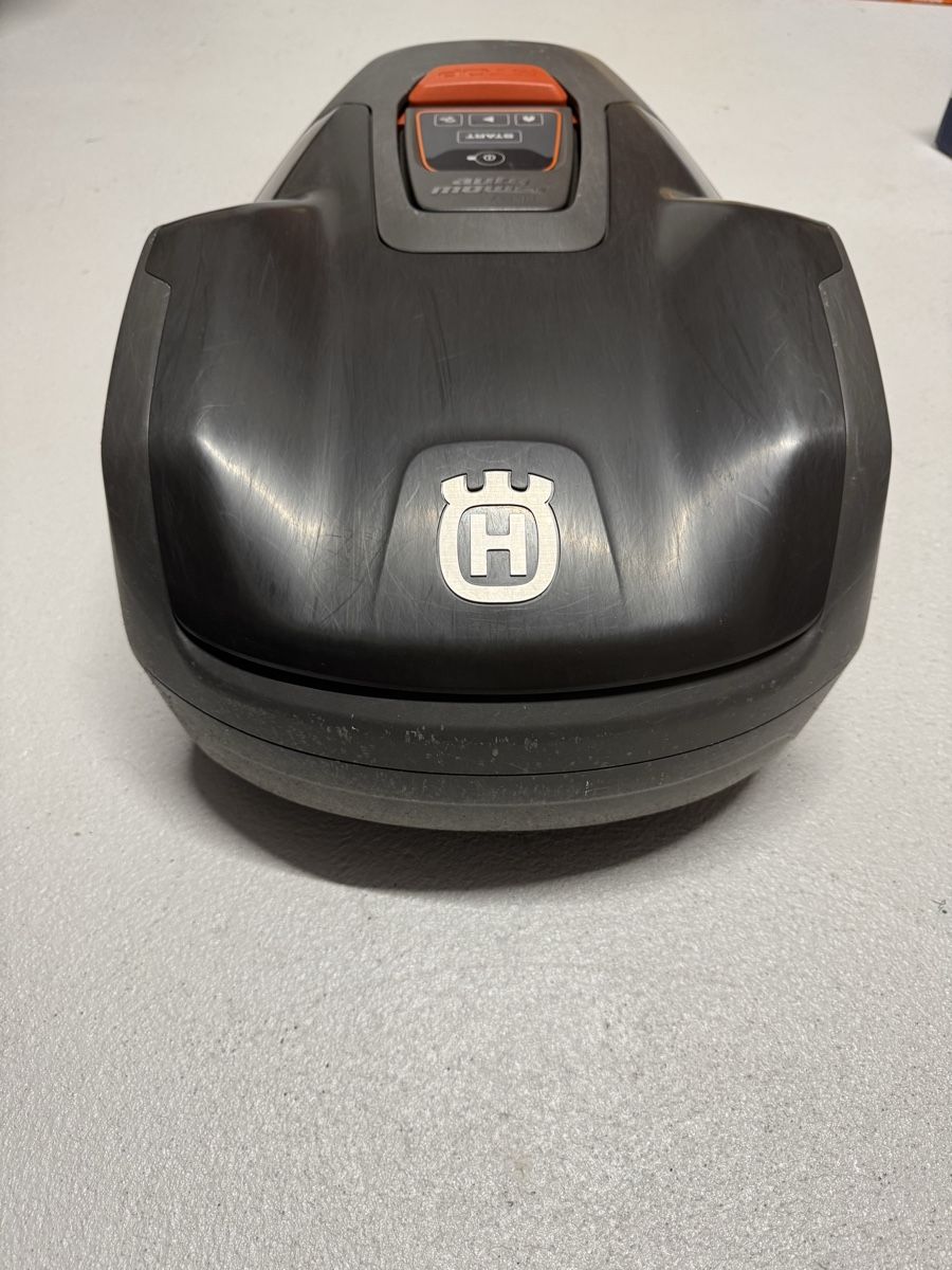 Husqvarna Tagliaerba: Husqvarna Automower Aspire R4 – Usato da Wetzikon ZH venduto da alessior 1