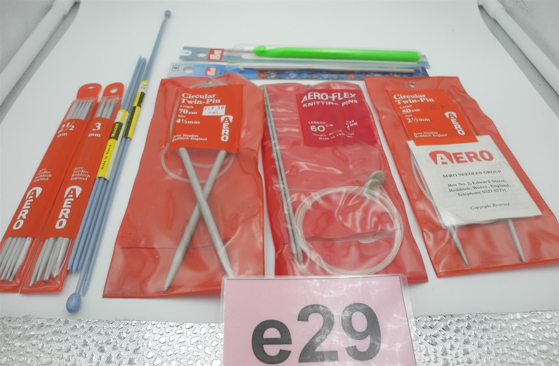 Ferri: 7 Stricknadeln + 2 Häckel, Nr. e29 – Nuovo e nell'imballaggio originale da Kottwil venduto da Crazyrolf