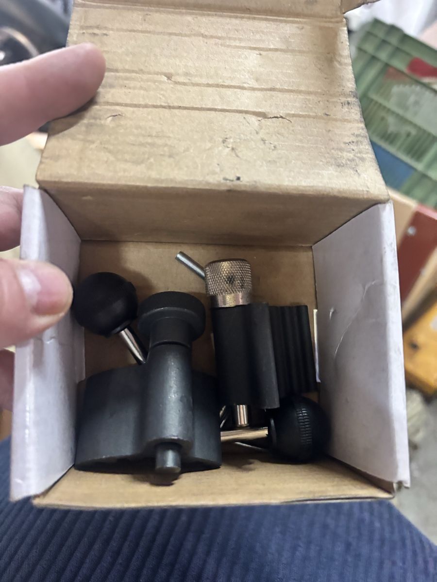 Tutti gli attrezzi: Outil de calage moteur VW – Nuovo (secondo la descrizione) da Vouvry venduto da FabriceJ01