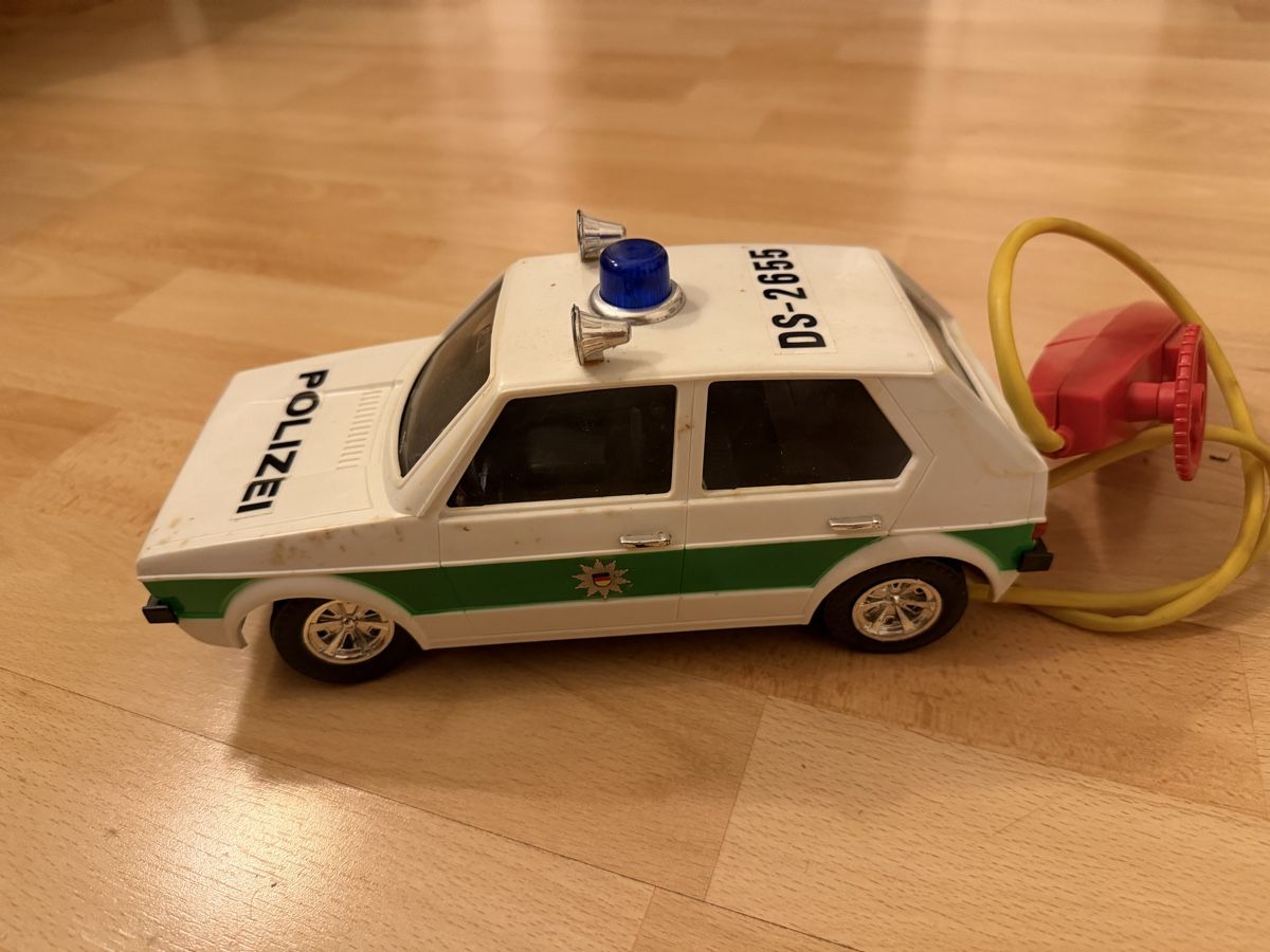 Dickie Toys Giocattoli: Dickie VW Golf 1 Polizei 1:18 – Usato da Mirchel venduto da Hilal1994 4