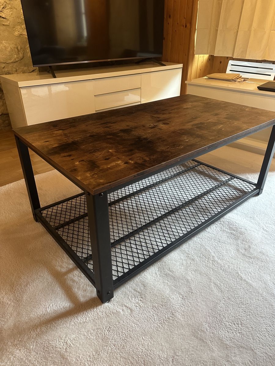 Tavoli: Table basse style industriel - Parfait état, solide! – Usato da Châtel-St-Denis venduto da eli_6djn
