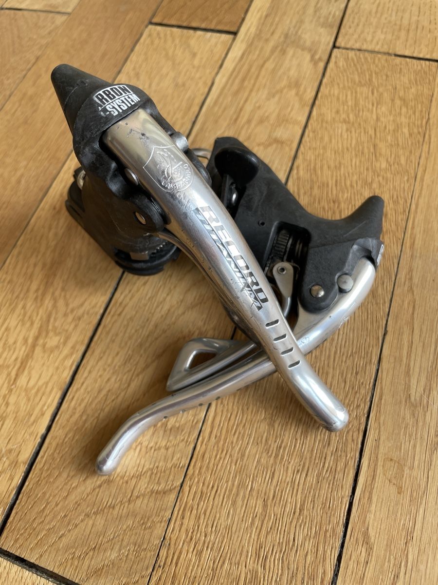 Campagnolo Pezzi di ricambio: Campagnolo Record Titanium 8 Speed Bremshebel – Usato da Basel venduto da b.seiler 1