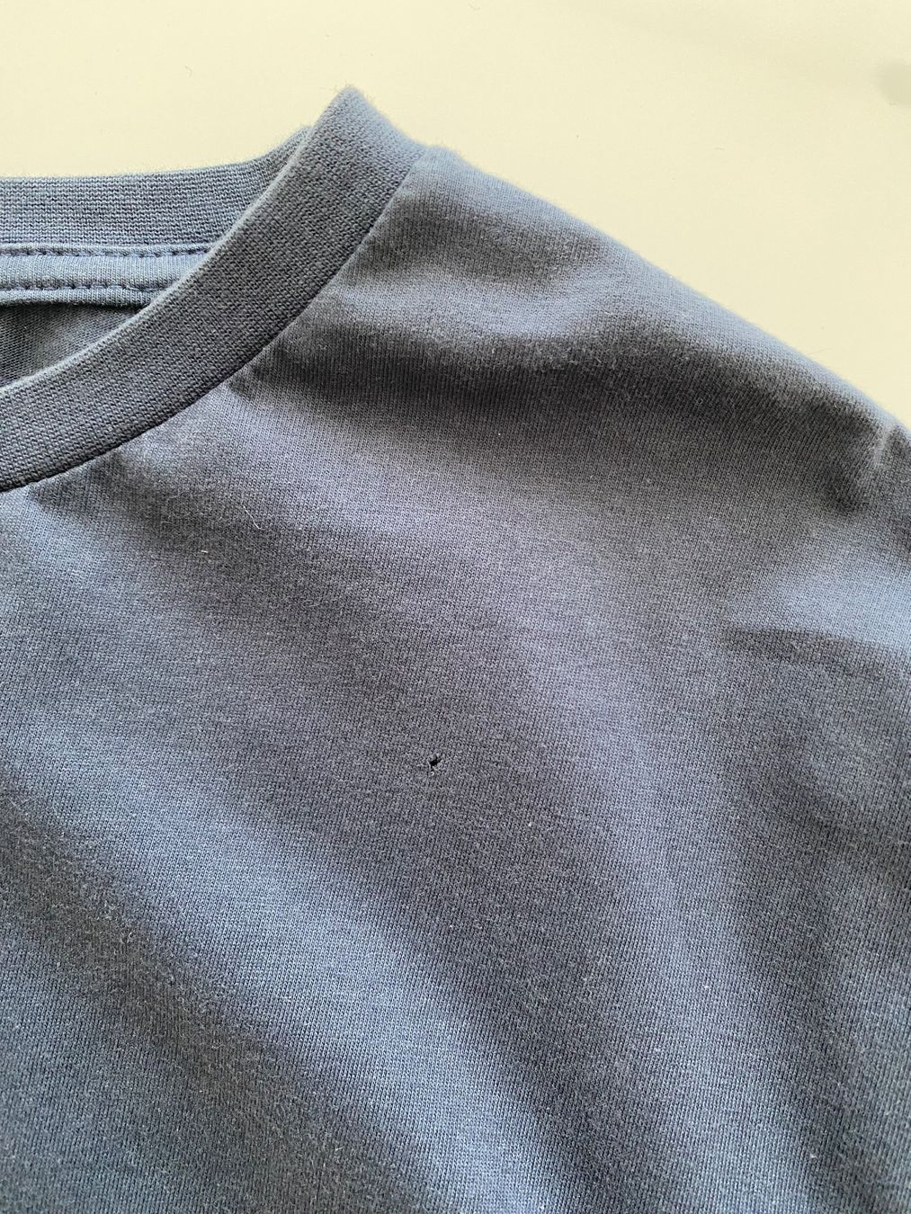 T-Shirts: T- Shirt – Gebraucht aus Volketswil von alk_6rmq 4