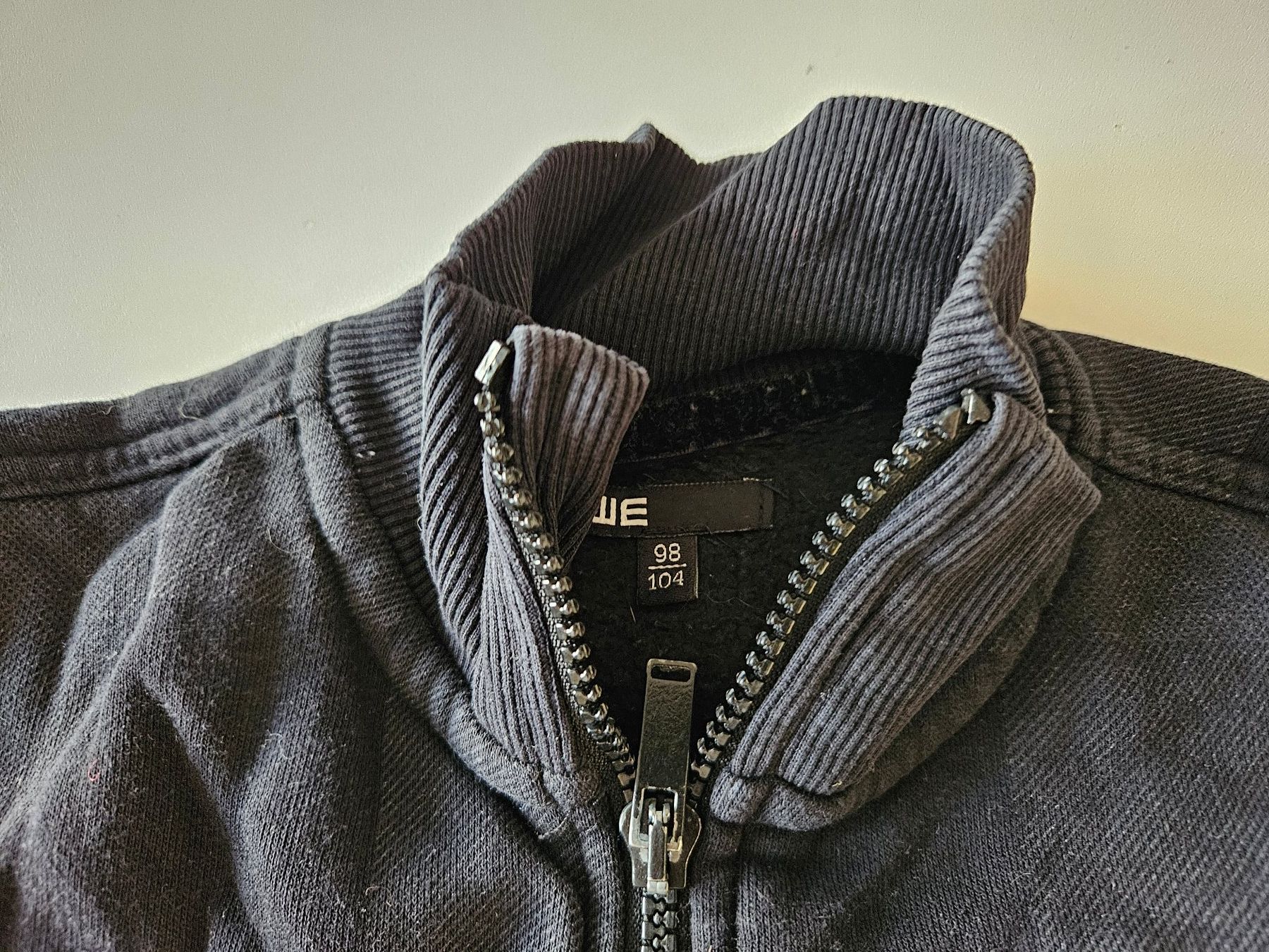 Lotti & Set di vestiti: Set 3 Stk. Kapuzen Jäckli / Jacken / Pullover ca. Gr. 98/104 – Usato da Unterengstringen venduto da saraman 3