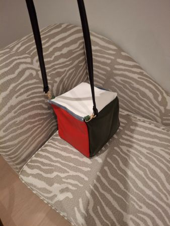 Trendige Cube Bag / Würfel Tasche, neuwertig, Hingucker!