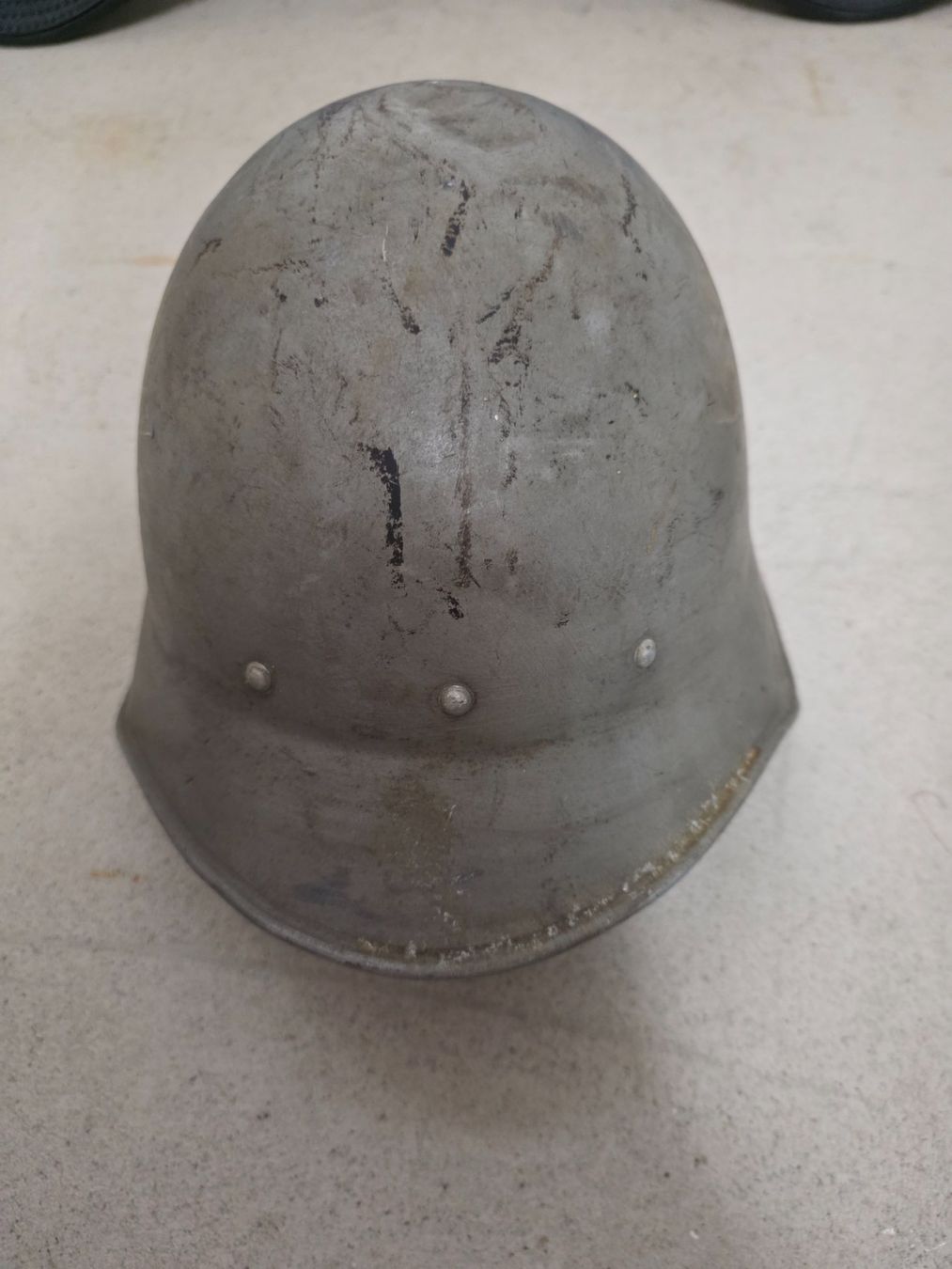 Uniformi & Effetti personali: Stahlhelm Helm Militär – Usato da Dorf venduto da Echo_Elements