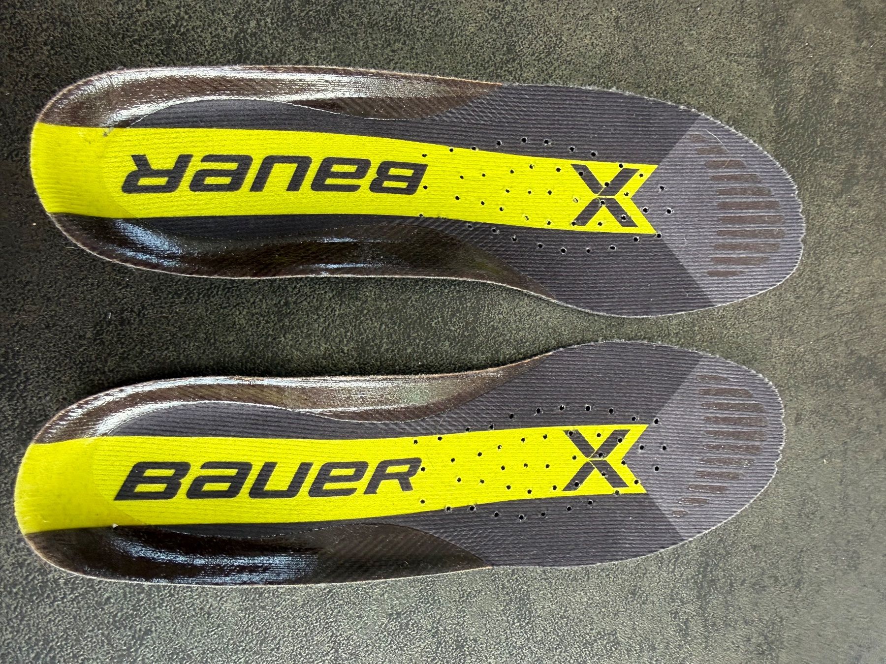 Bauer Pattini da ghiaccio: Bauer Vapor Hyperlite2 Custom Schlittschuhe, Gr. 6.5 - 7 – Usato da Langenthal venduto da lthal 6