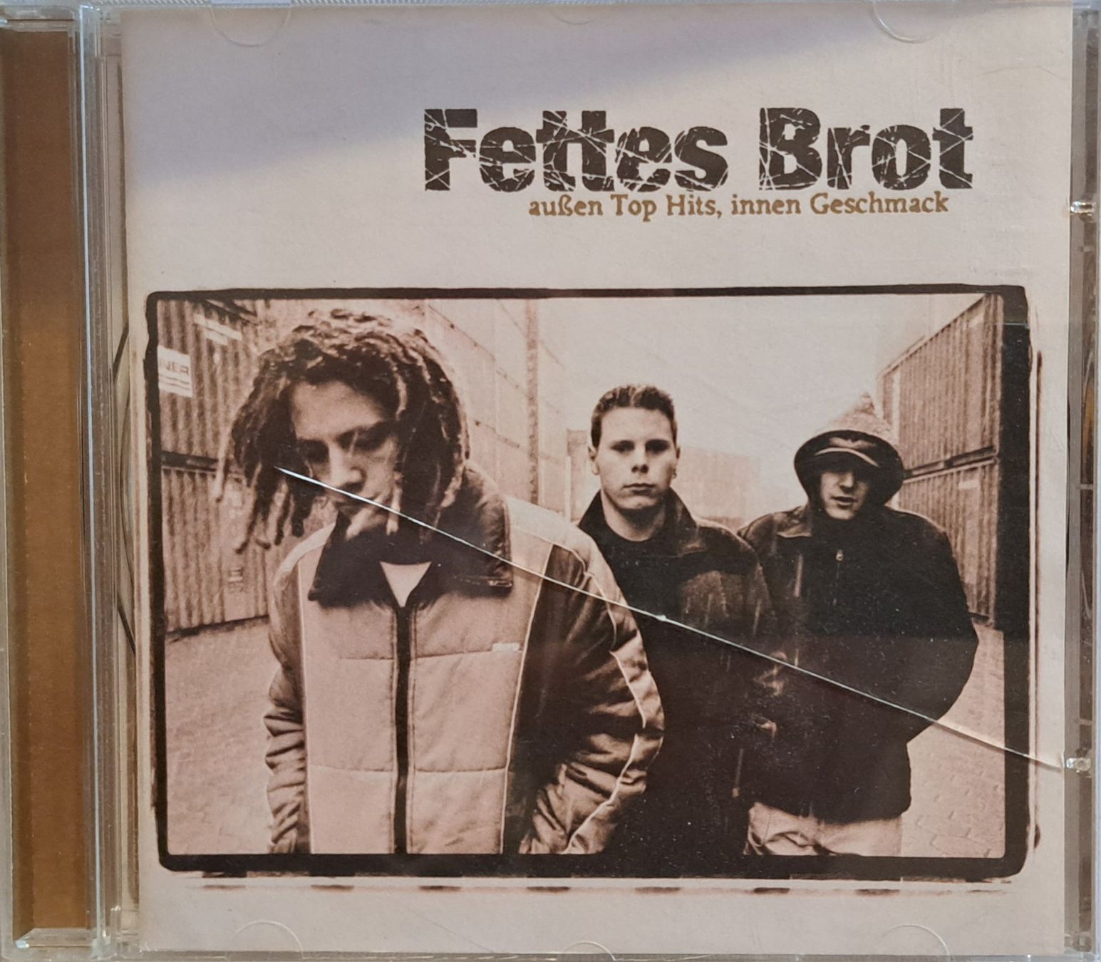 CD: Fettes Brot - Aussen Top Hits, Innen Geschmack – Usato da Tenniken venduto da mik_6mxg
