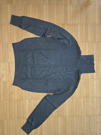 Dunkelgrauer bis grüner - Rollkragenpullover, nie getragen