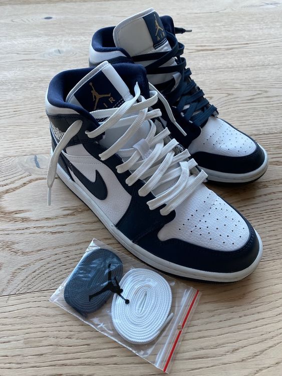 Jordan Chaussures hommes: Air Jordan 1 Mid White Metallic Gold Obsidian – D'occasion à Meilen par gomerser 4