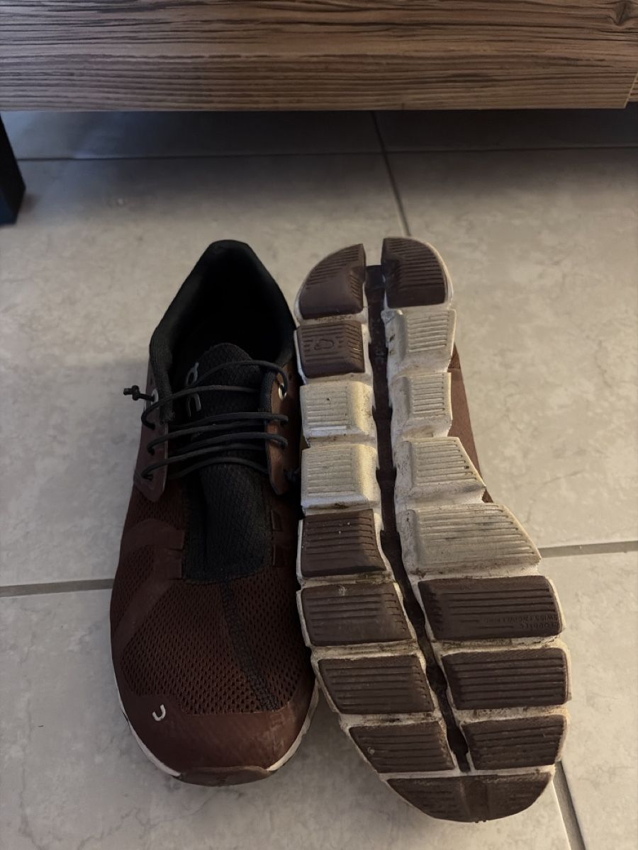 On Scarpe da donna: ON Cloud Laufschuhe Gr. 40 gebraucht – Usato da Thun venduto da Marathon18 2