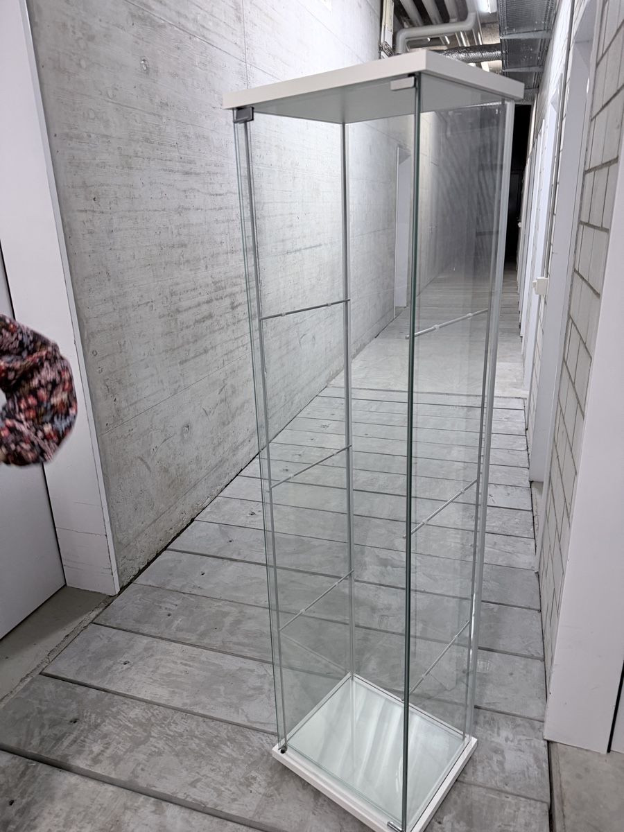 Vetrine: Glasvitrine  – Nuovo (secondo la descrizione) da Zürich venduto da DS1710 1