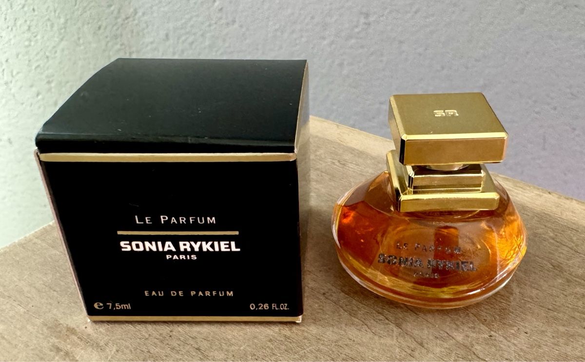 SONIA RYKIEL LE PARFUM オードトワレ 100ml 未使用品 Le Parfum Sonia Rykiel eau legere 50 ml. Vintage first