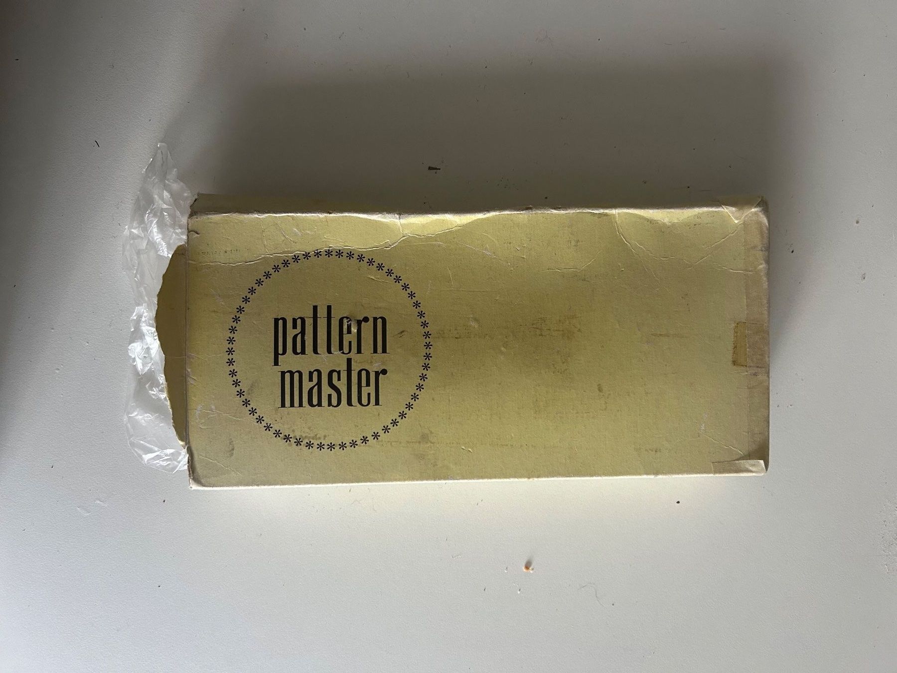 Tutte le macchine: Pattern Maker pour machine à tricoter PASSAP F-200 – Usato da onex venduto da Rooooooooooooooob