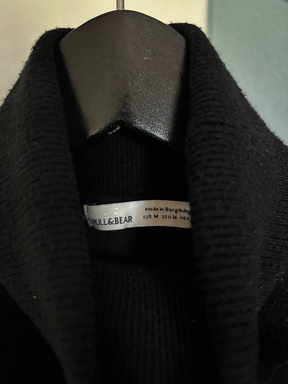 Pullover & Sweatshirts: Col roulé PULL&BEAR – Gebraucht aus Châtel-St-Denis von leacherre 2