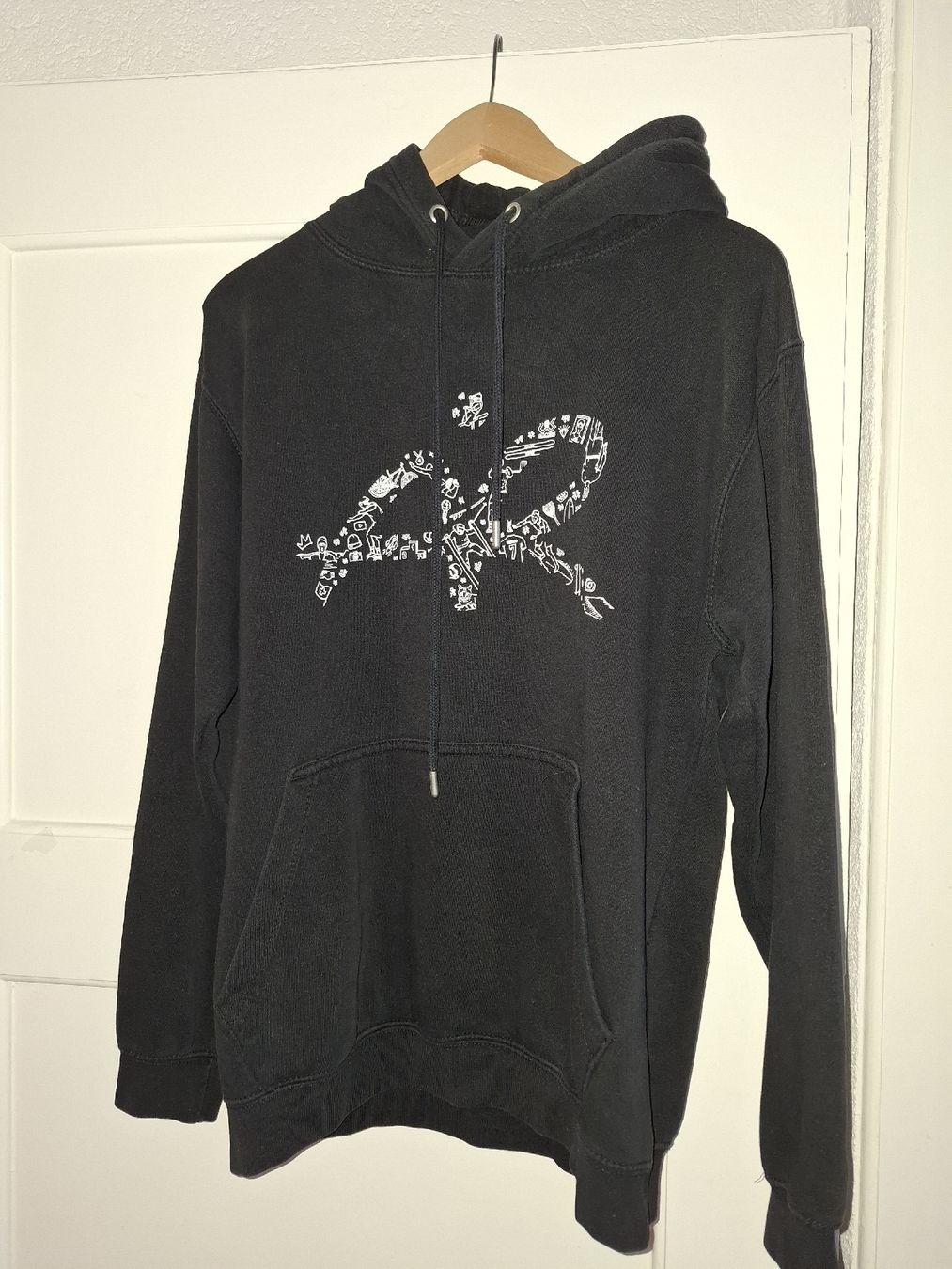 Maglioni & Felpe: Kapuzenpullover Andri Raghettli Gr. M – Usato da Bern venduto da Runner007