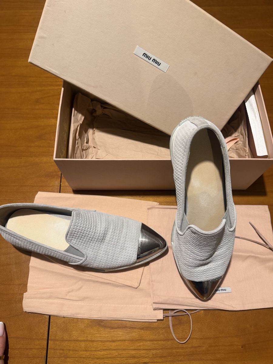 Scarpe da donna: Mocassins Miu Miu – Usato da Bossonnens venduto da mina1187 1
