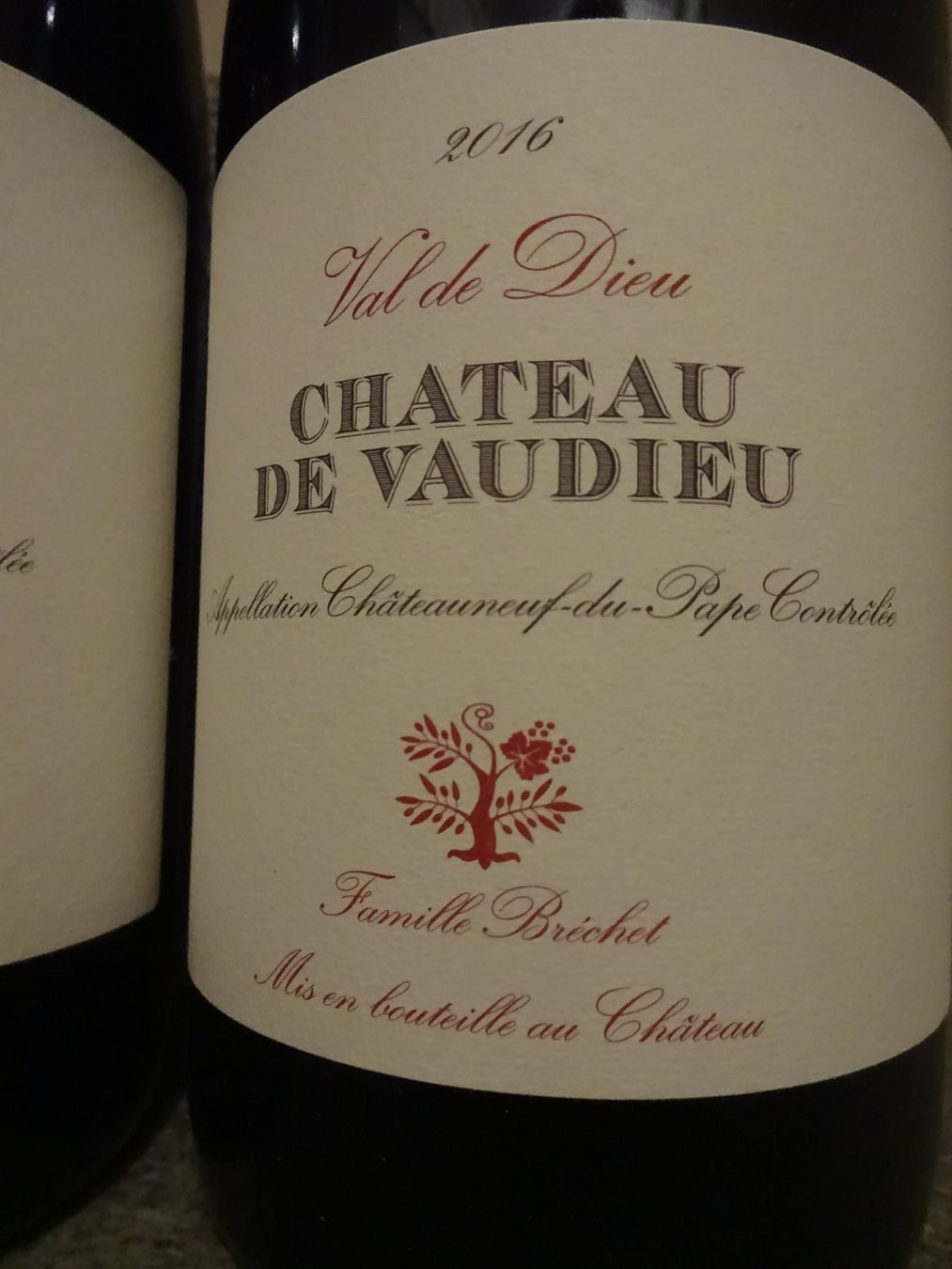Vino: 2 Fl.  -  Château de Vaudieu "Val de Dieu"  -  2016 – Nuovo (secondo la descrizione) da Cham venduto da mktreasure 1