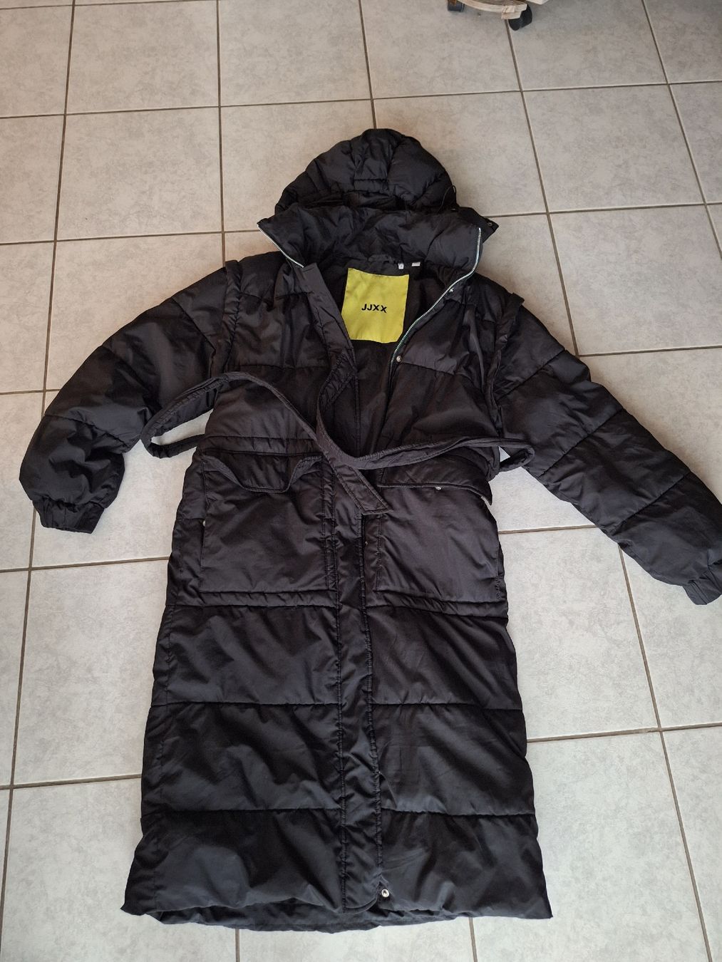 Cappotti: JJXX Steppmantel gr M ( Ouversize) oder gr L – Usato da Stettlen venduto da lostme 2
