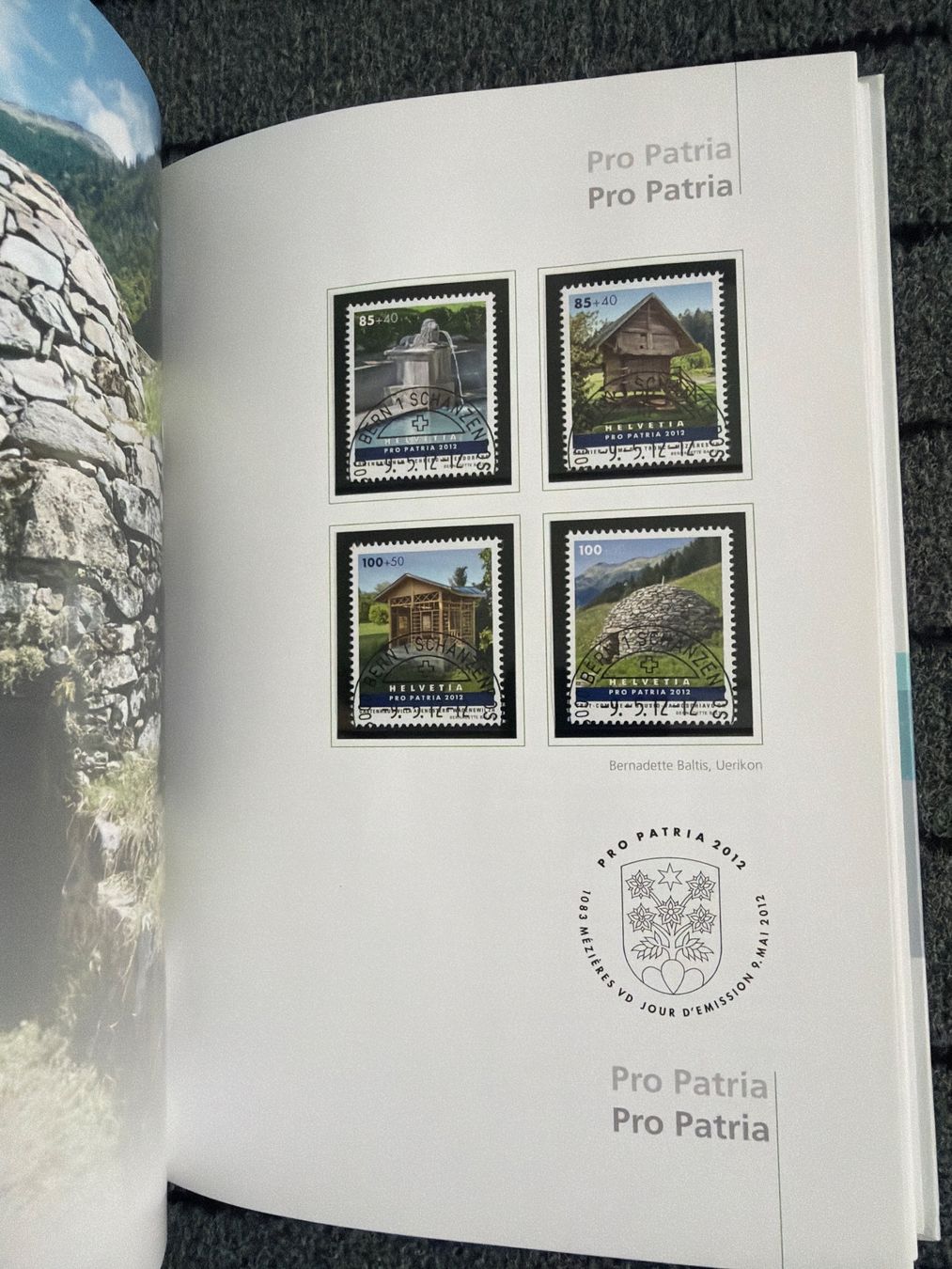 Album: Schweizer Briefmarken Jahrbuch 2012 - Gestempelt – Usato da Wangen SZ venduto da Bendra 1
