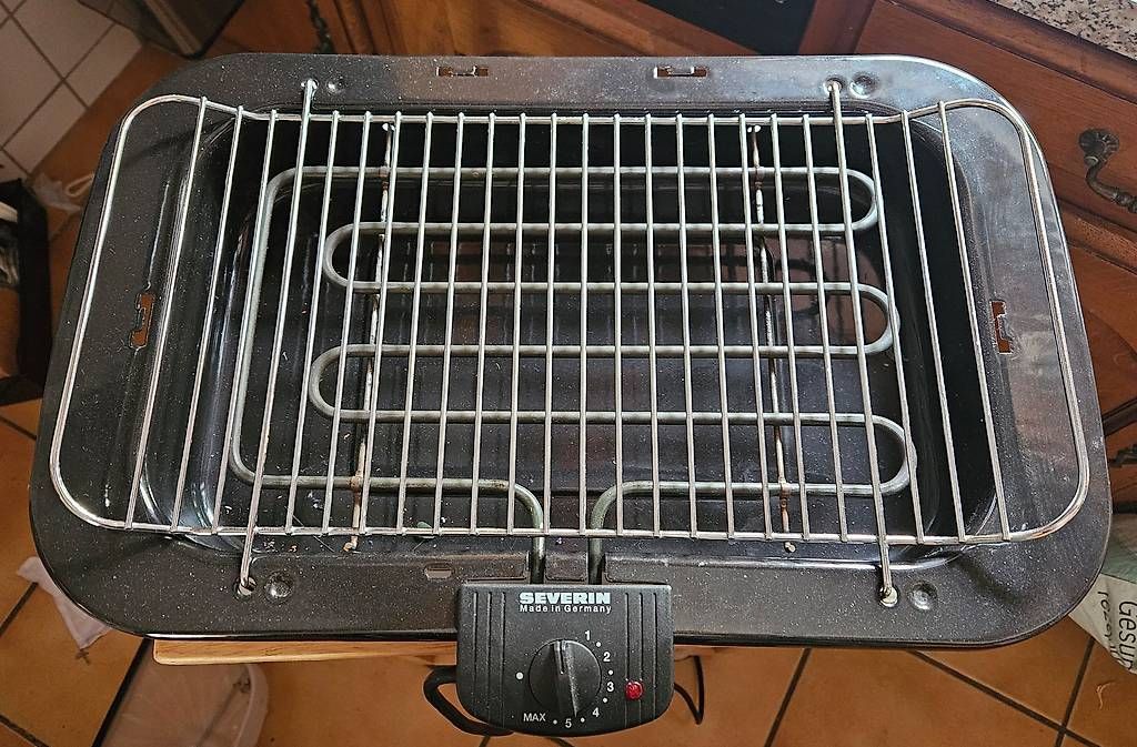 Griglie: Elektrischer Tischgrill Severin – Usato da Basel venduto da spo_9r87