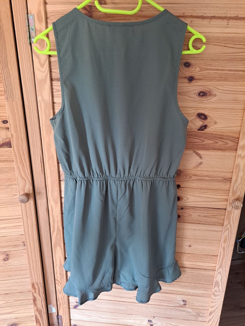 Primark Tute: Primark Sommer Jumpsuit Gr. 36  Khaki, luftig – Usato da Rafz venduto da MuriFinn 1