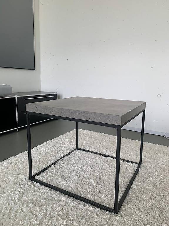 Tavoli: Salon Tisch Beton-Optik – Usato da Dulliken venduto da Hushii