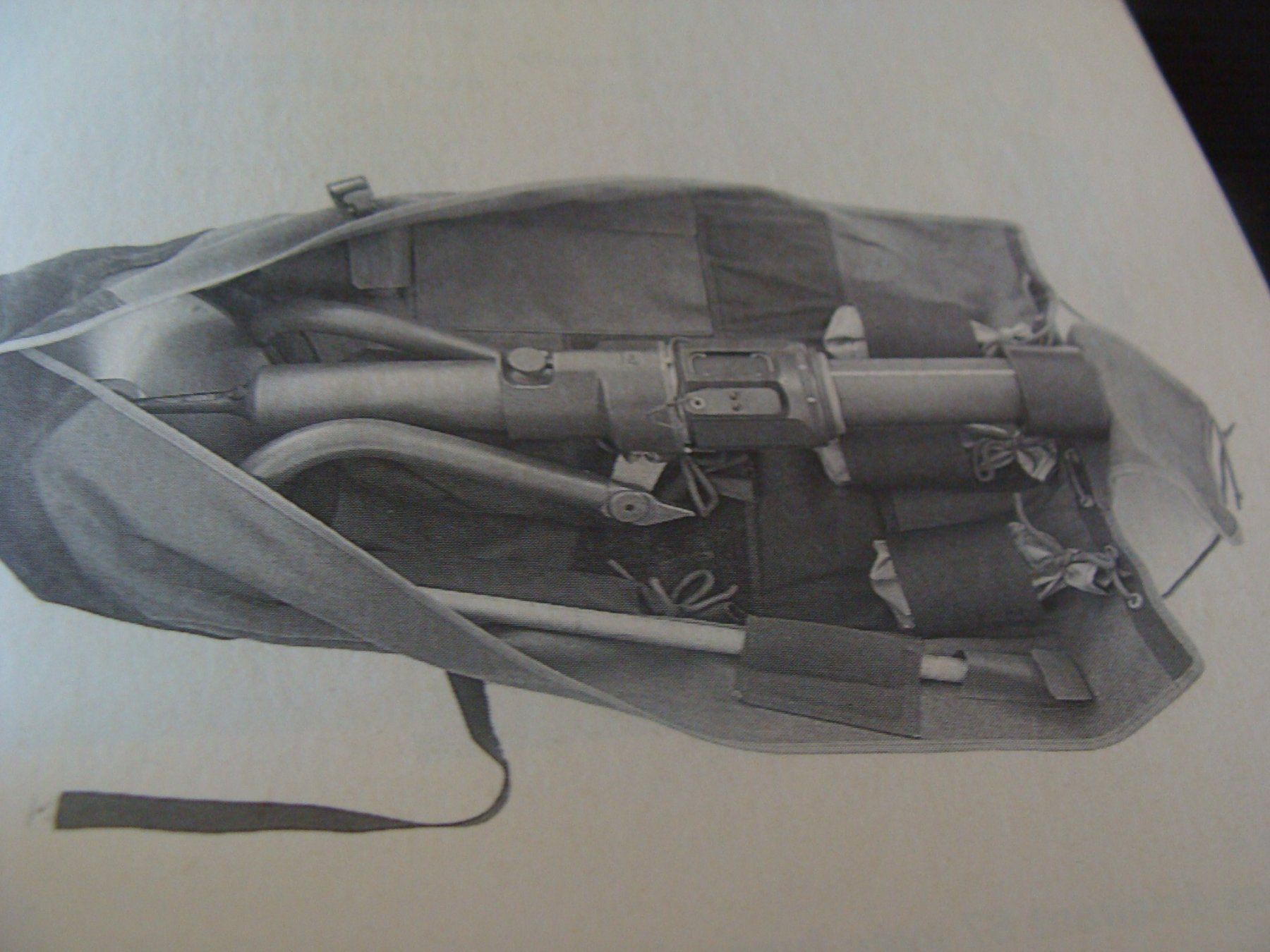 Armée suisse Armes blanches: Le lance mines 6 cm armée suisse. – Neuf avec emballage d'origine à Cuarny par hen_g7hn 3