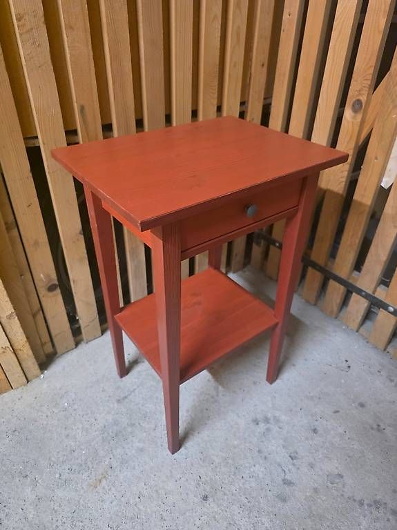 Ikea Nachttische: Table de chevet Ikea HEMNES – Gebraucht aus Versoix von Leana8 3