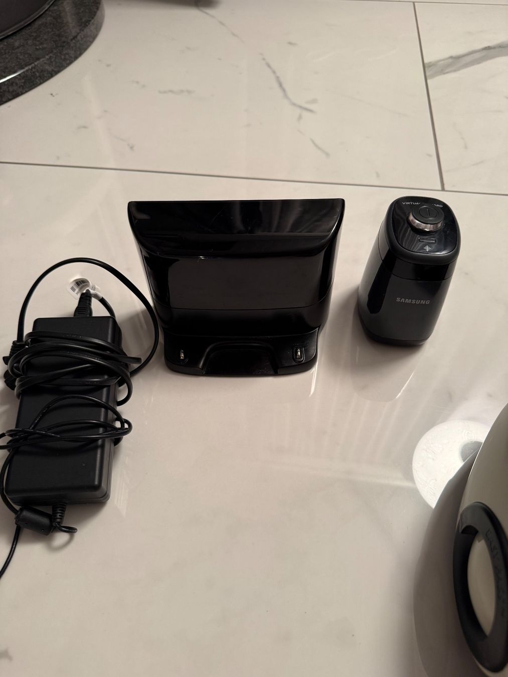 Samsung Aspirapolveri & Accessori: Samsung Saugroboter SR20H9050U – Usato da Volketswil venduto da DekoShop24 1