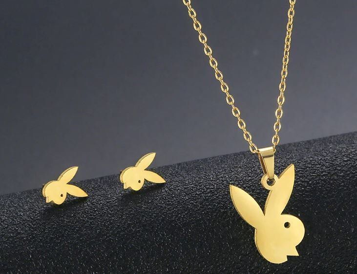 Altri gioielli: Rabbit Lapin Playboy Bunny: set bijoux doré – Nuovo e nell'imballaggio originale da Lutry venduto da kylab7