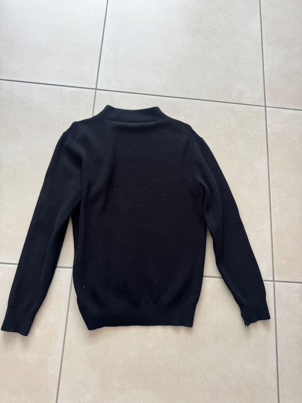 Massimo Dutti Pullover & Sweatshirts: Pullover Massimo Dutti Schwarz Grösse M guter Zustand – Gebraucht aus Meierskappel von kev_nn8q