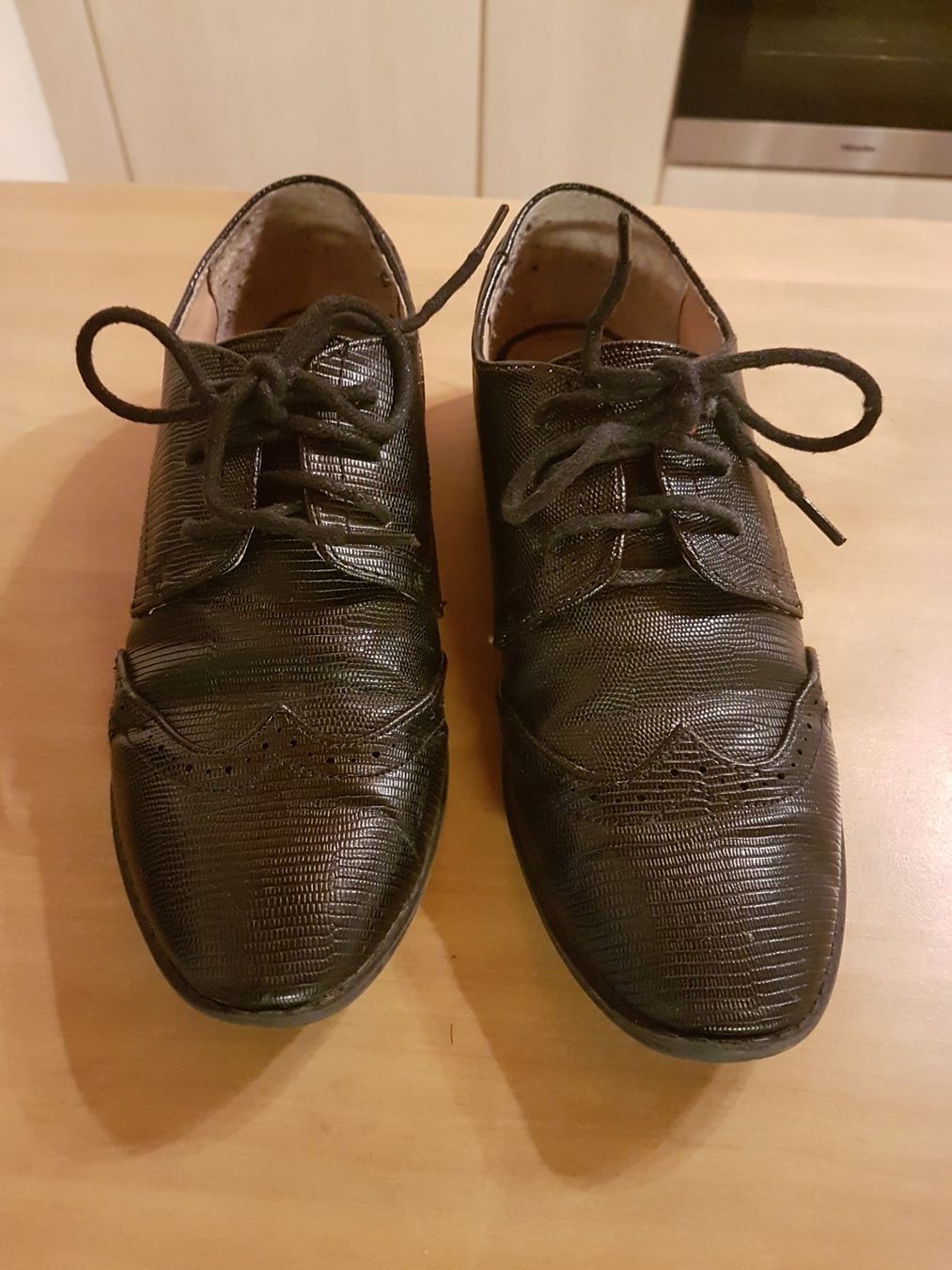 Damenschuhe: Chaussures plates grandeur 36 cuir – Gebraucht aus Villiers von san_jn5w