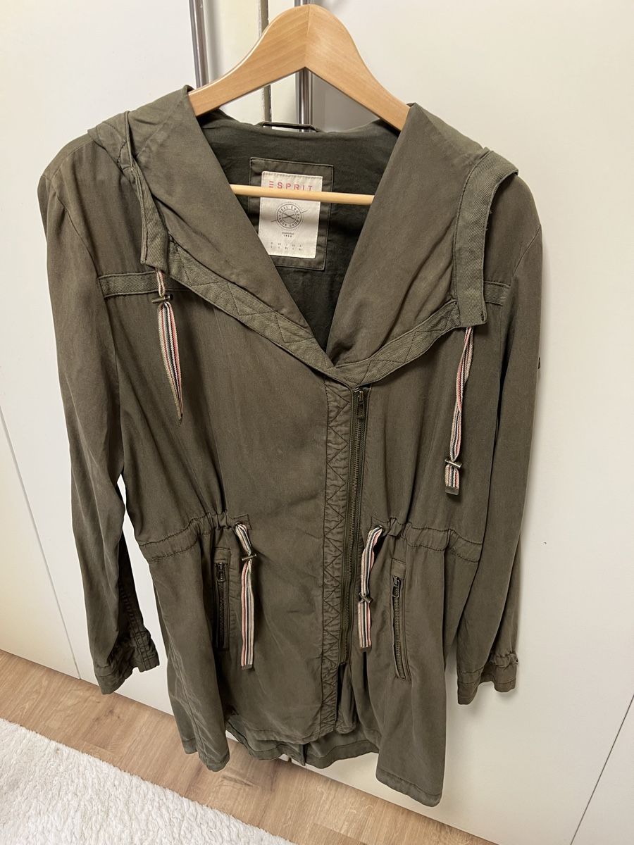 Esprit Jacken: Esprit Übergangsjacke, Khaki, Gr. L – Gebraucht aus Derendingen von sam-jh