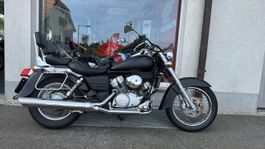 Honda VT125C Shadow