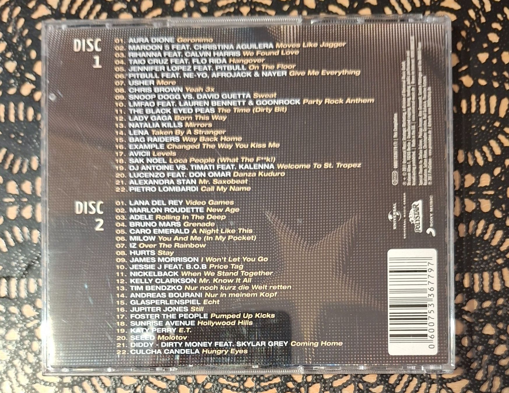 CDs: Bravo Hits - The Hits 2011, 2CD Hit Compilation Sampler 2011 – Gebraucht aus Amriswil von Celini3 1