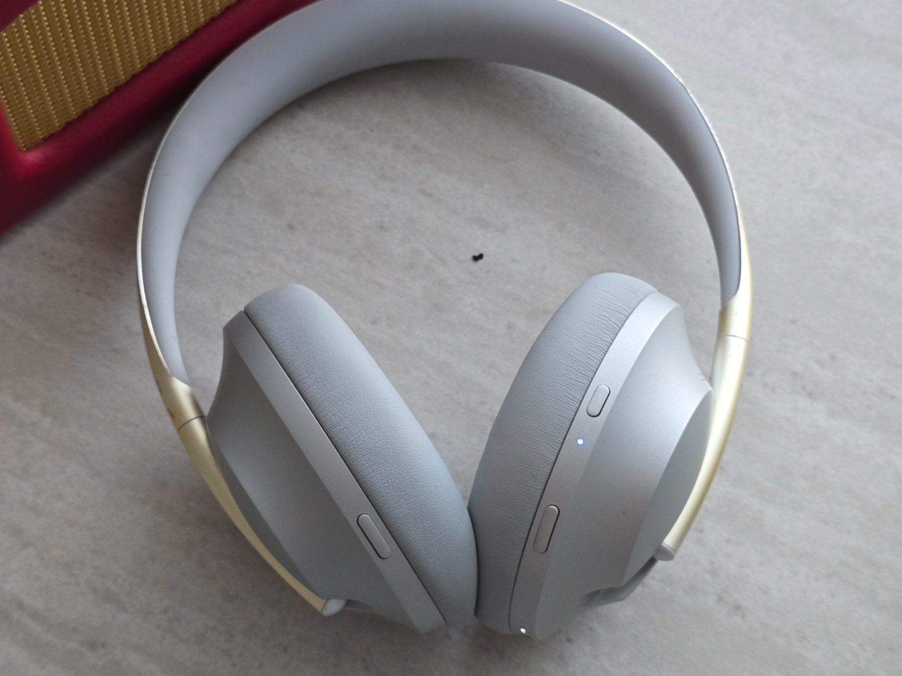 Bose Cuffie: Bose Noise Cancelling Headphones 700 – Usato da Basel venduto da Zait 5