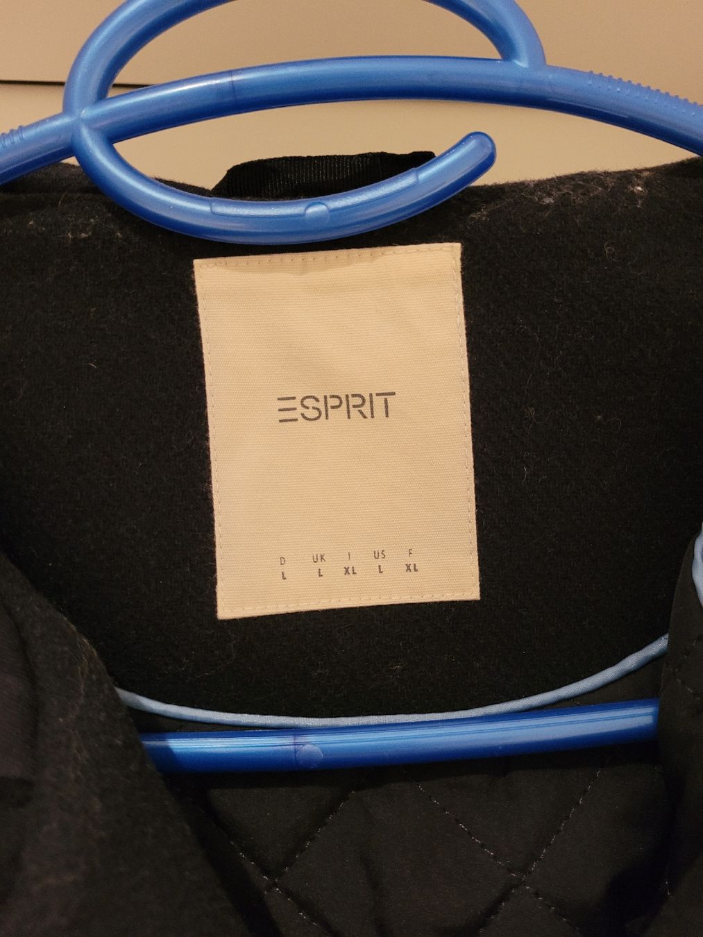 Esprit Cappotti: ESPRIT WINTERMANTEL GRÖSSE L – Nuovo (secondo la descrizione) da Lütisburg venduto da amerika123 2