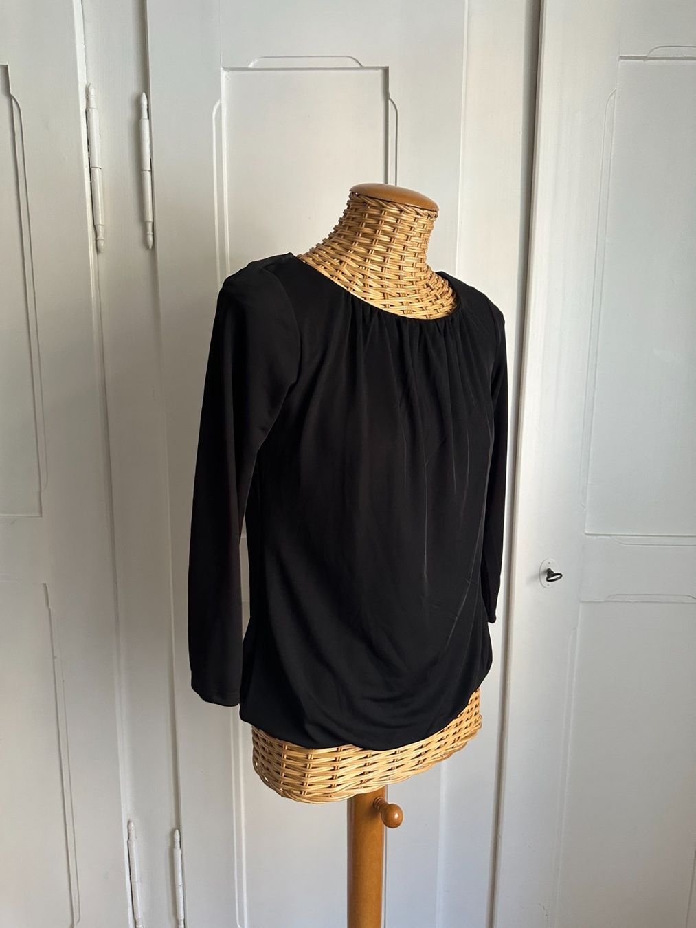 H&M Chemisiers: Oberteil schwarz - XS – D'occasion à Zürich par Diazaio 1