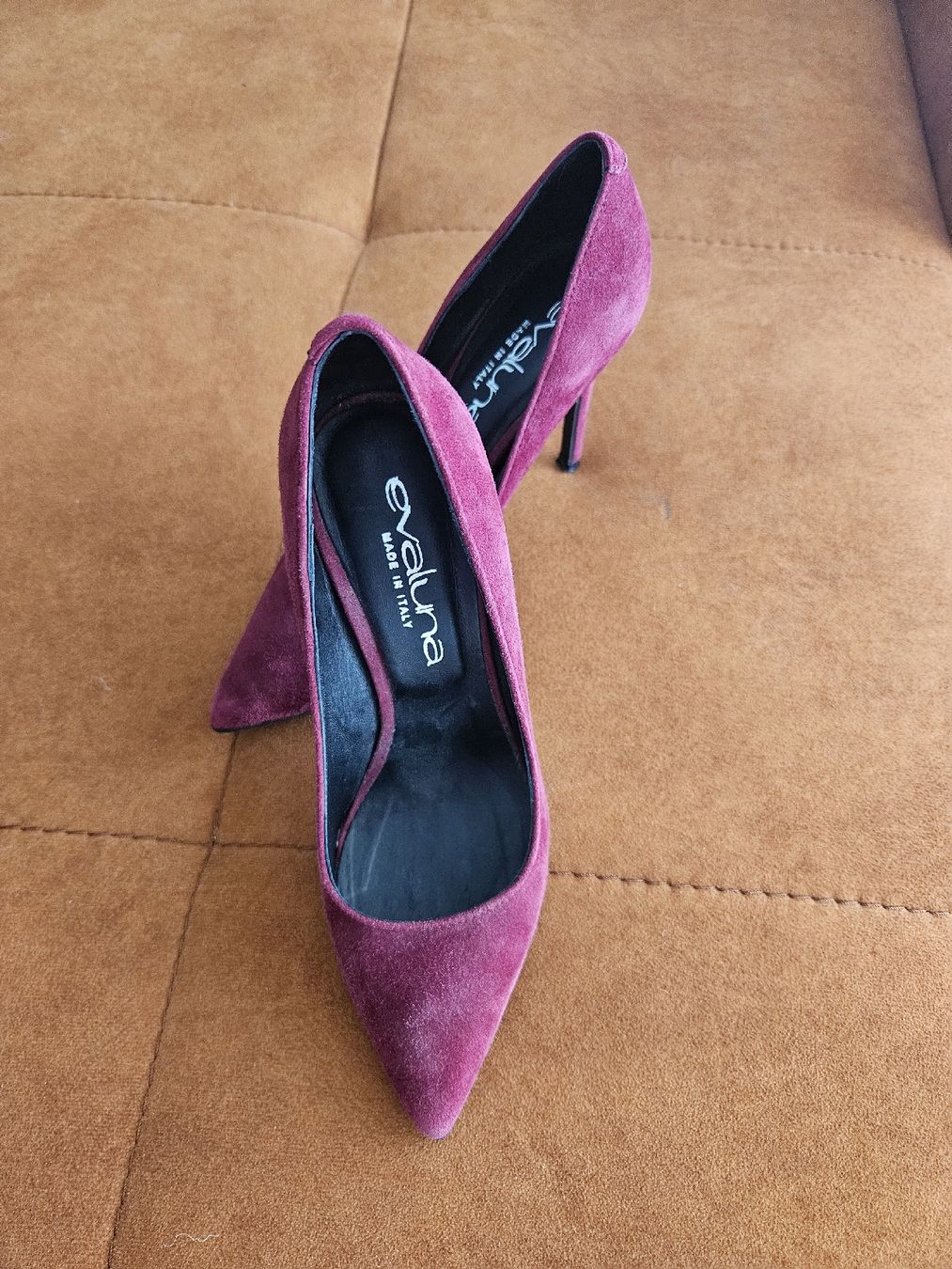 Damenschuhe: EVALUNA Suede Heels Size 35 Burgundy – Gebraucht aus Richterswil von ioa_2ltq