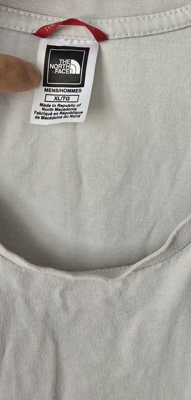 North Face T-shirt: T-shirt The North Face taille XL – Usato da Genève venduto da MariaS2 4