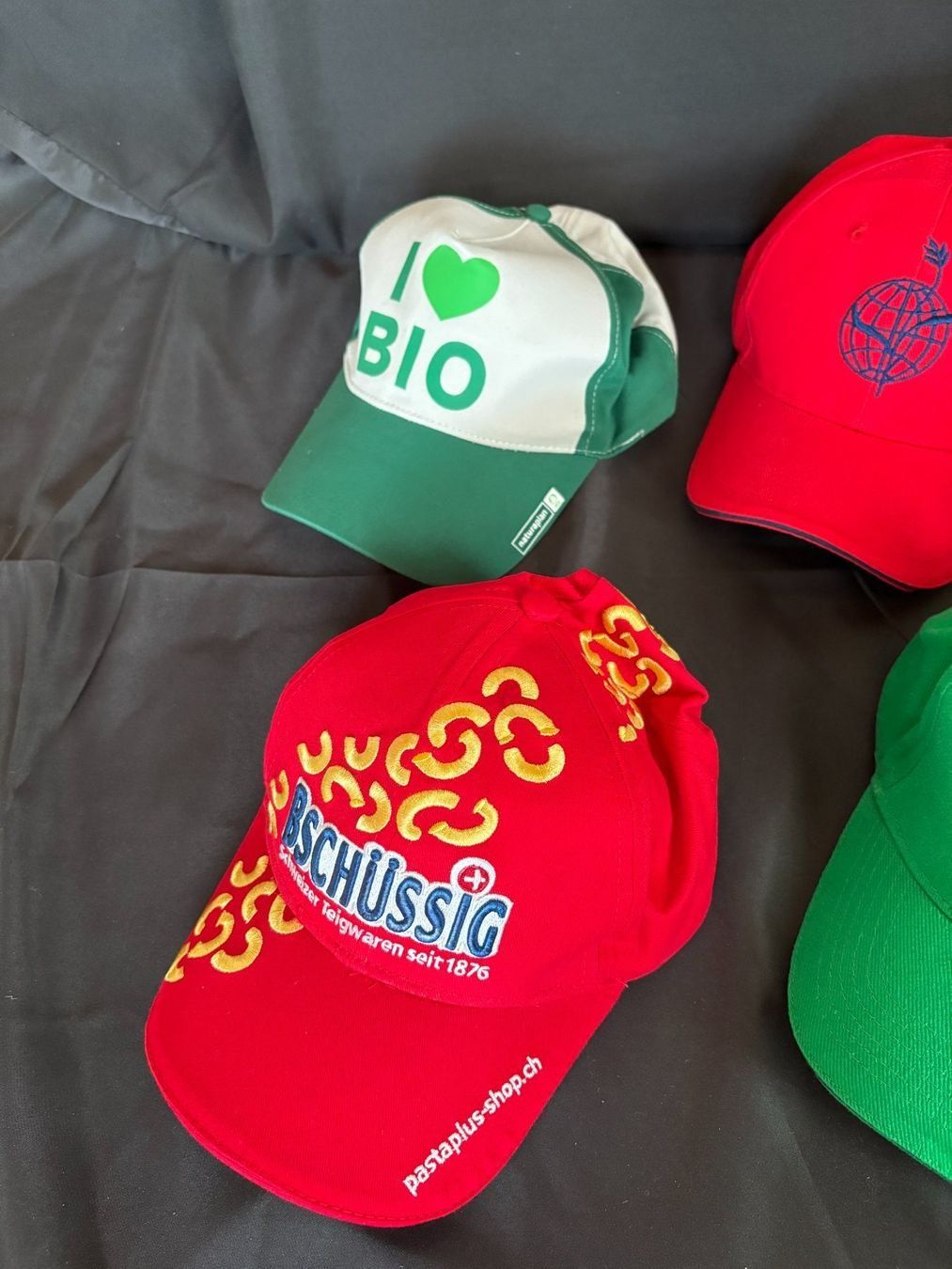 Copricapi, berretti & cappellini: Sammlung mit 9 Caps – Nuovo (secondo la descrizione) da Hagendorn venduto da Pokecollectorch 1