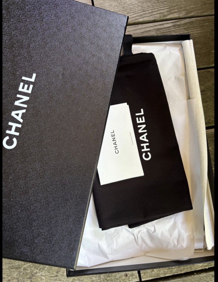 Chaussures femmes: Chanel Sneaker Grösse 38 Damen. – Neuf avec emballage d'origine à Zürich par Nari 3