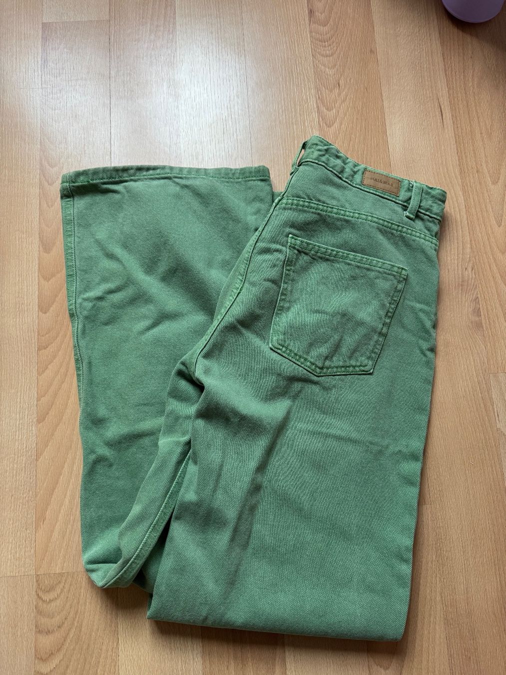 Bershka Pantalons: Wide leg Jeans grün Gr 38 | Pull & Bear – D'occasion à Buochs par nik_r7gm 3