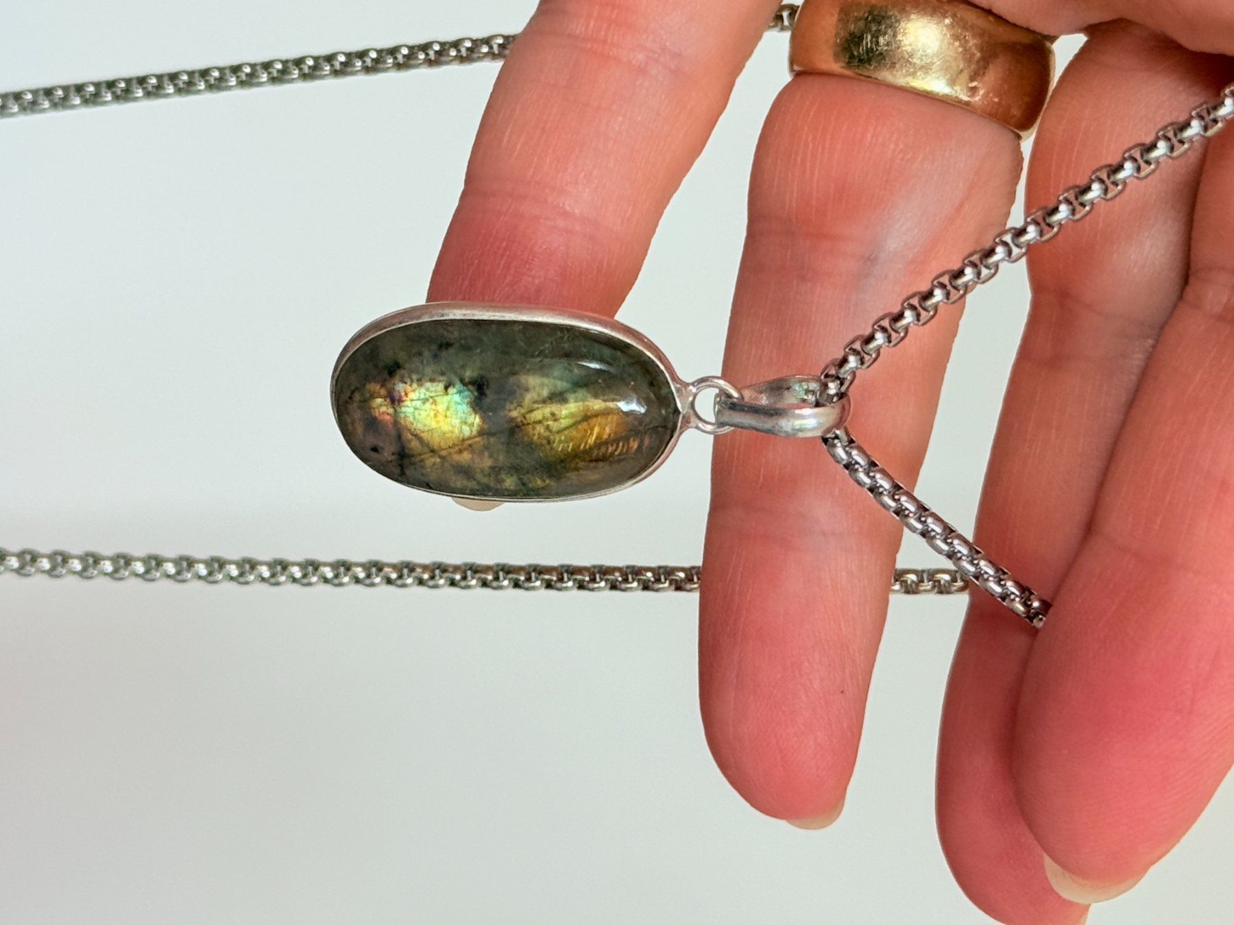 Colliers: Collier labradorite, élégant et tendance ✨ – Neuf avec emballage d'origine à Genève par AWWA 9