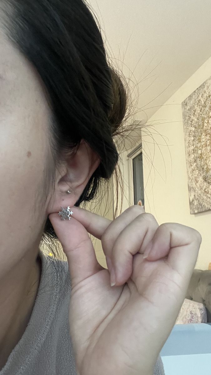 Ohrringe & -stecker: Snowflake Stud Earrings – Neu und originalverpackt aus Interlaken von Duoduo_z 3