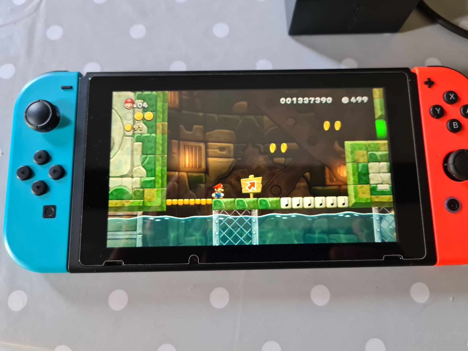 Nintendo Konsolen: Nintendo switch 1 + accessoires + jeux – Gebraucht aus Mayens-De-Chamoson von arvine29 1
